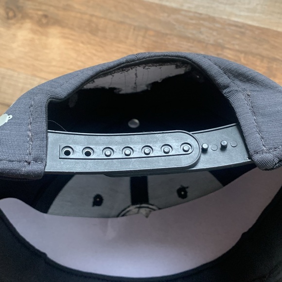 2017 Stanley Cup CHAMPS Pittsburgh Penguins Reebok Cap NWOT - Picture 5 of 13